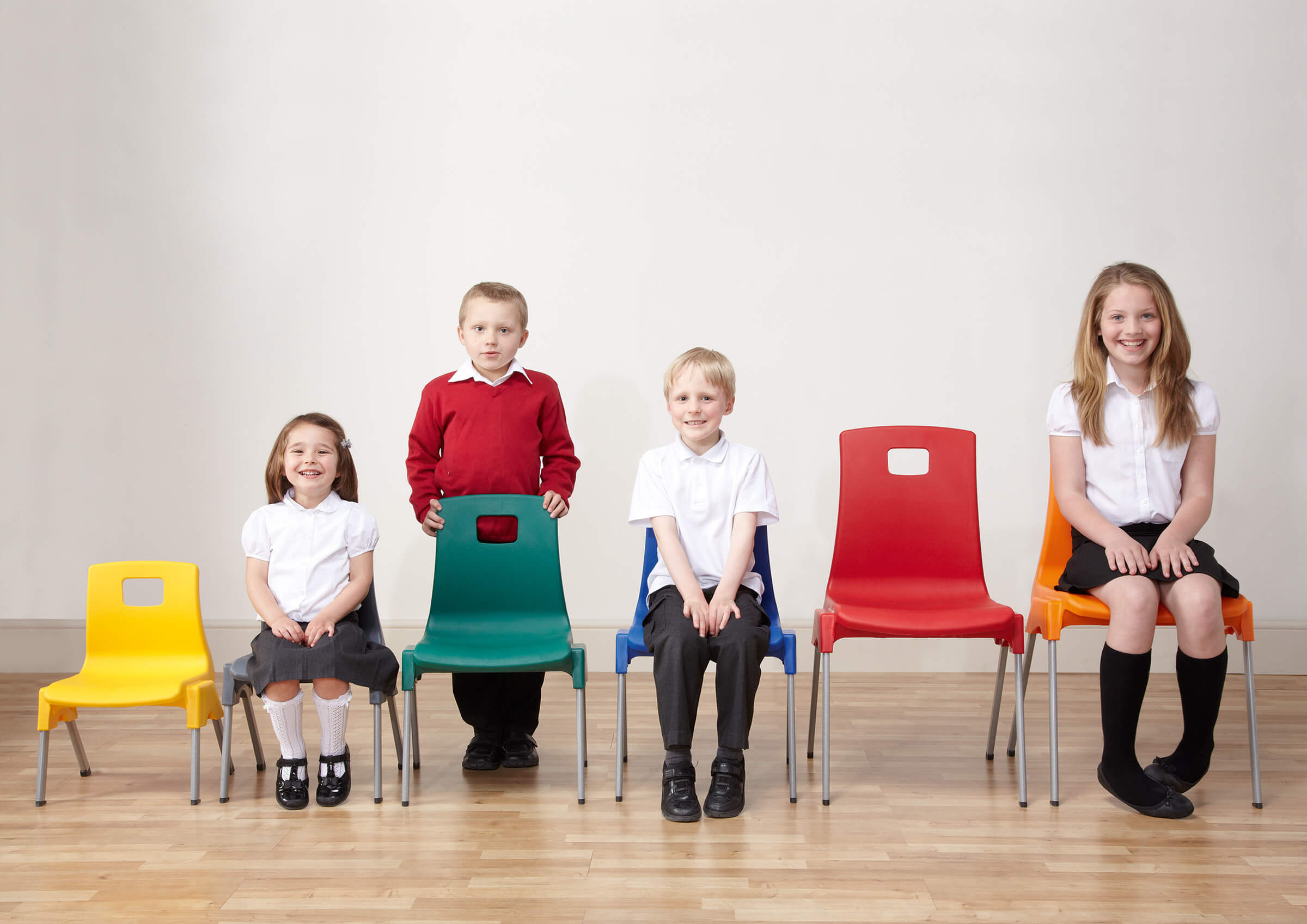 Metalliform ST Chairs room photo